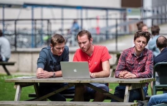 Student-ondernemers trekken Europa in